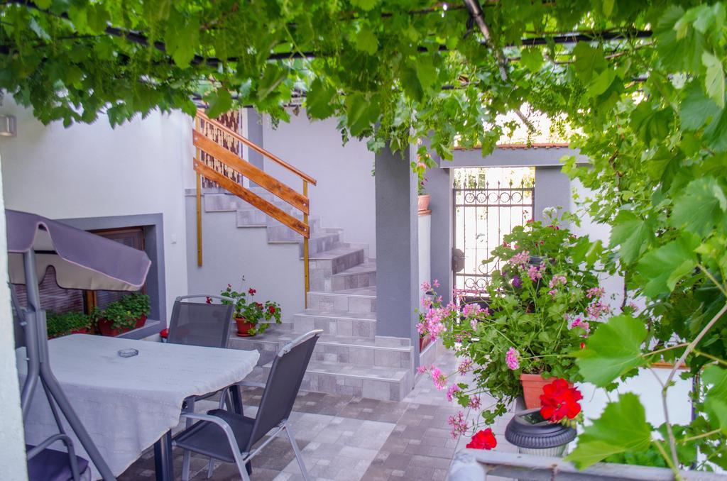 Guesthouse Juli Sapareva Banya Dış mekan fotoğraf